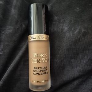 Too Faced Born This Way Sculpting Concealer - Cream